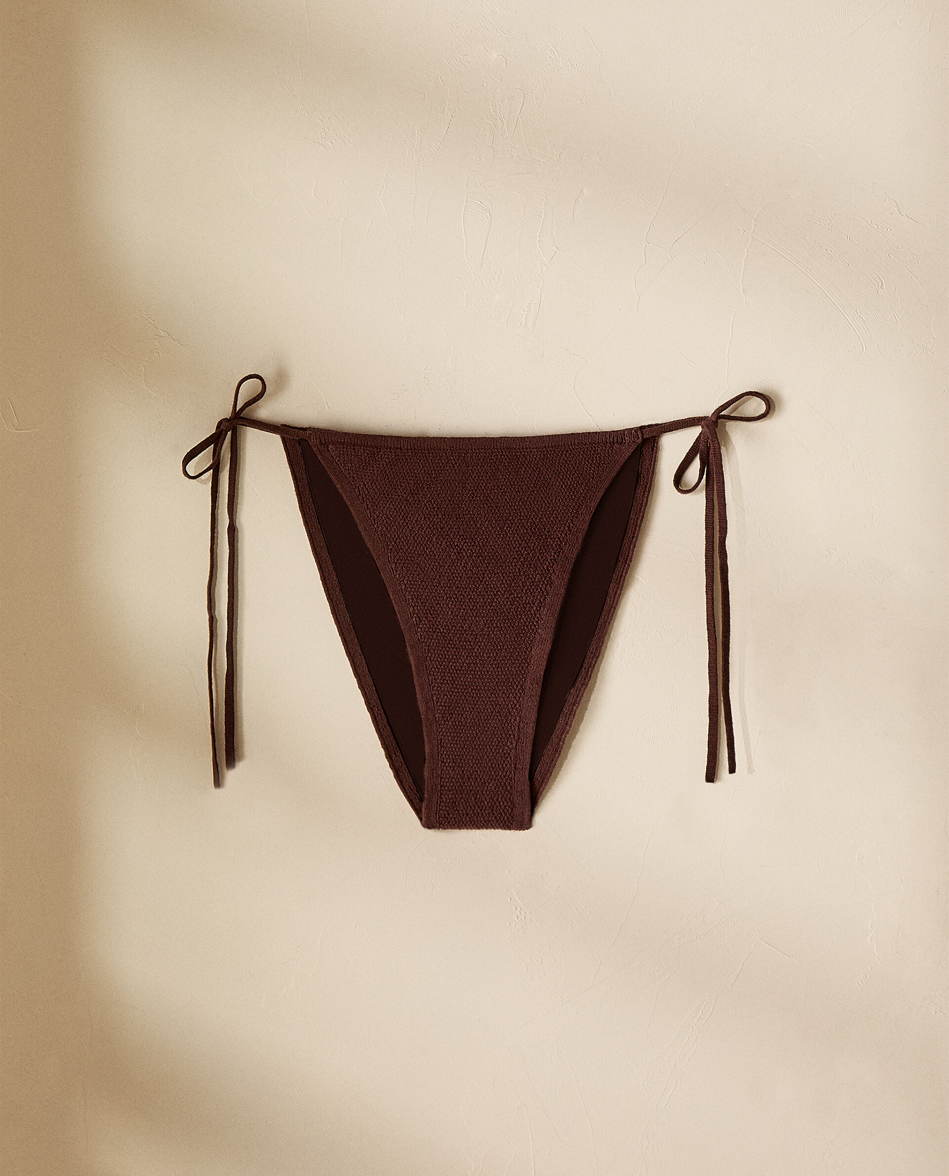 BRAGUITA PUNTO ALGODÓN - PLAYA - ROPA \u0026 CALZADO | Zara Home España