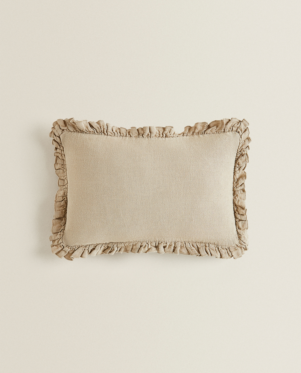 LINEN CUSHION COVER WITH RUFFLES