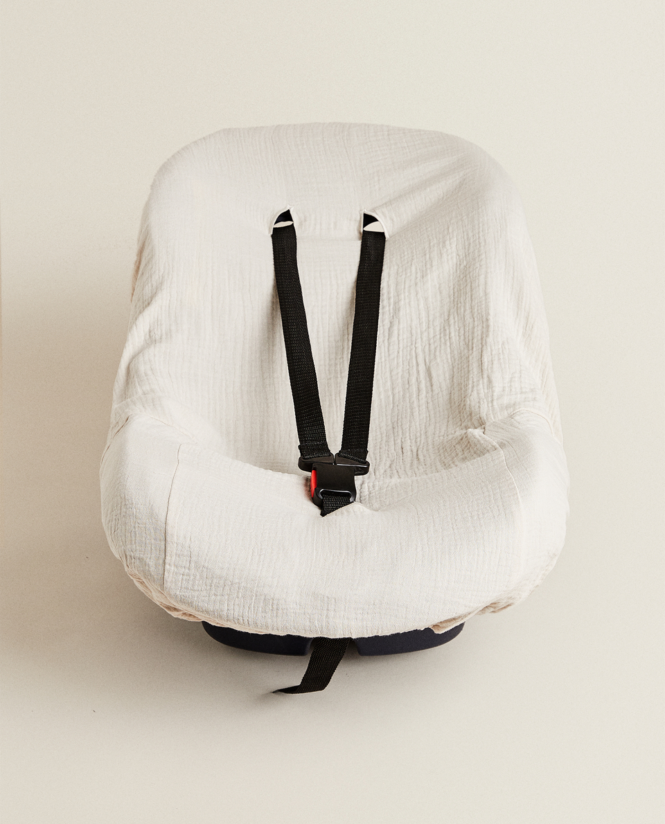 غلاف كرسي الرضع من الشيفون بطبعة أقمار ونقط