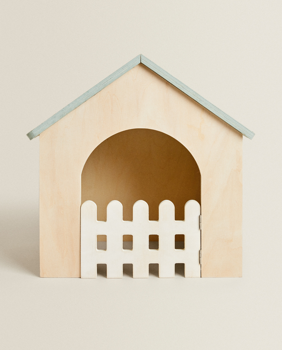 TOY PUPPY HOUSE