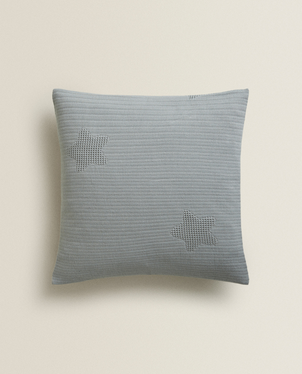 STAR THROW PILLOW COVER
