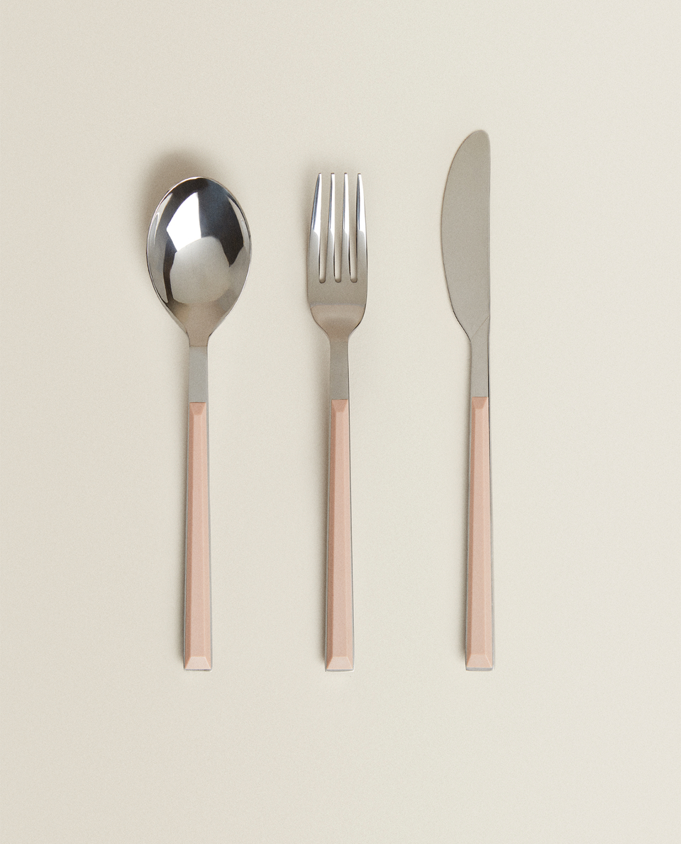 SET OF PINK CUTLERY