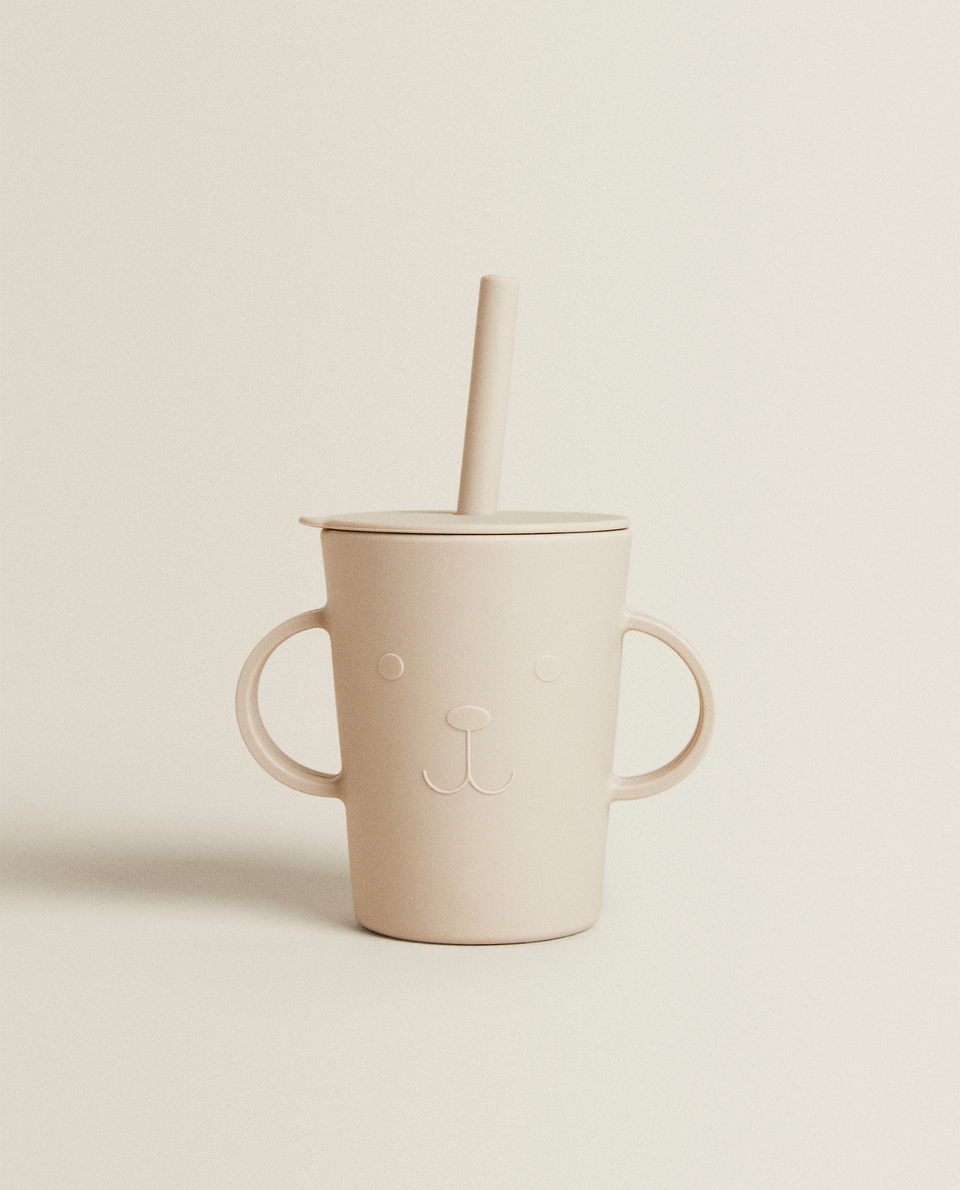 FACE DESIGN SILICONE TUMBLER WITH STRAW