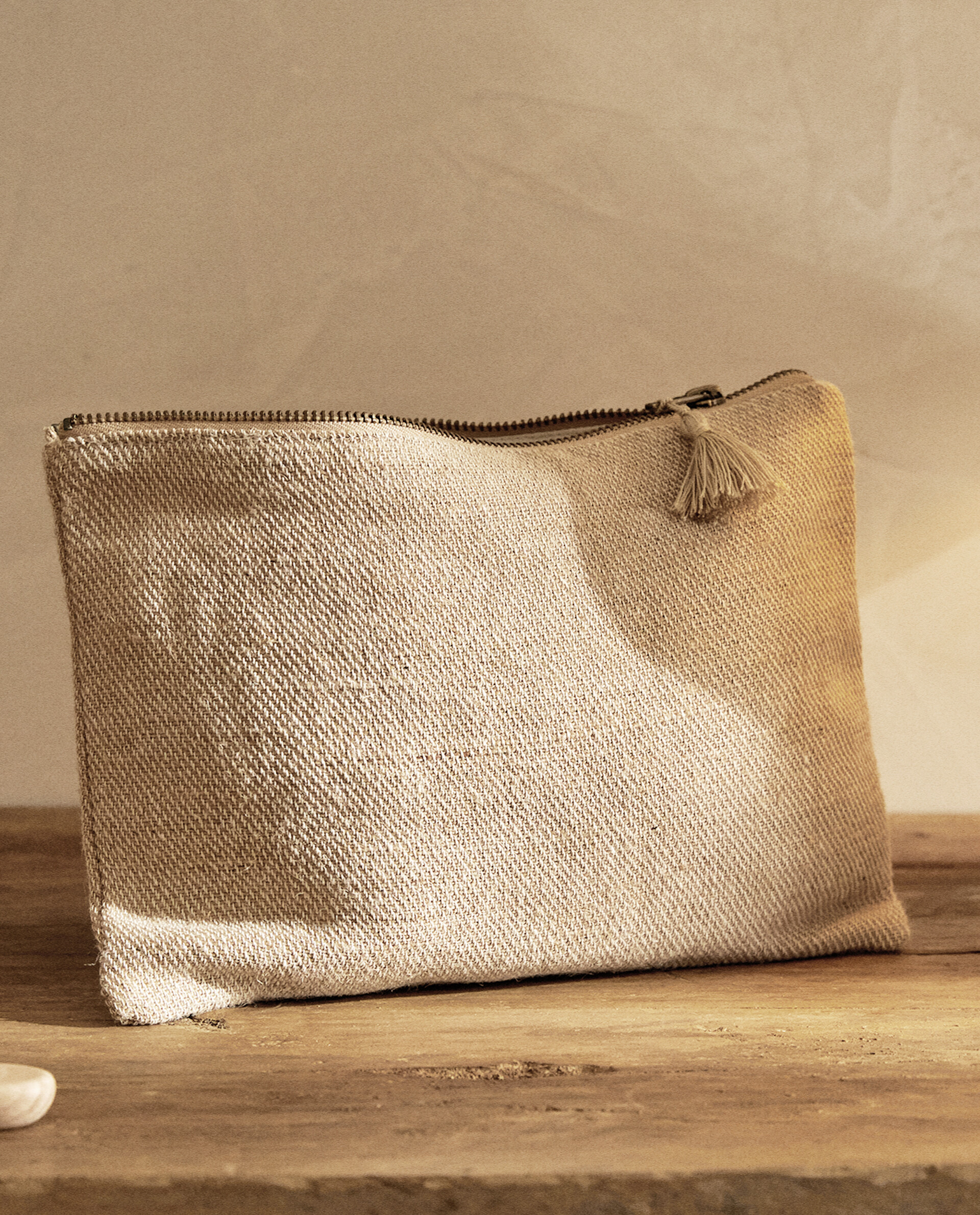 NECESER LINO - Ver todo - PERSONALIZACIÓN | Zara Home España