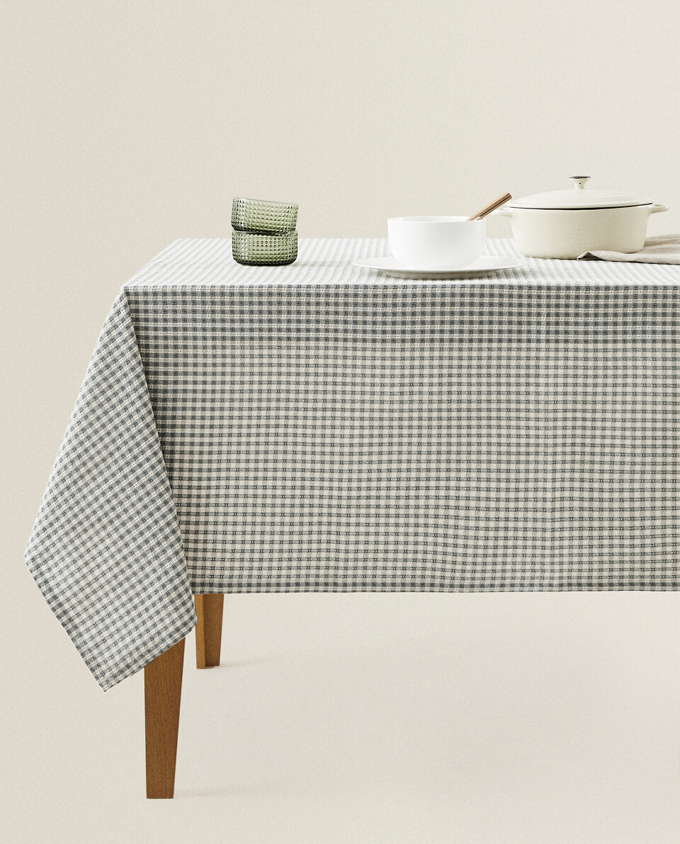 GINGHAM CHECK TABLECLOTH