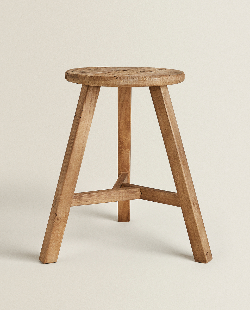 RECYCLED WOOD STOOL