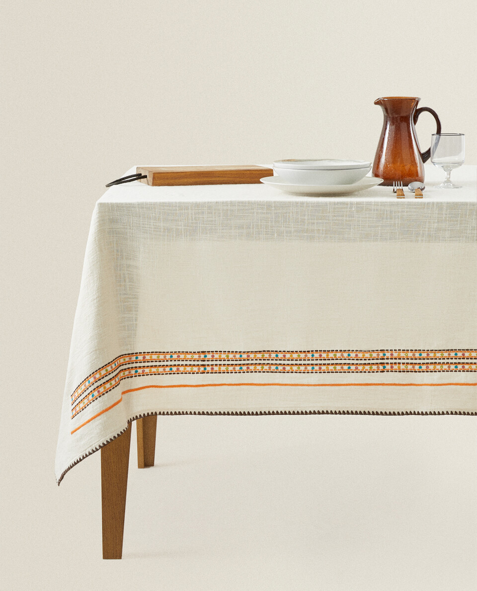 COLOURED EMBROIDERED TABLECLOTH
