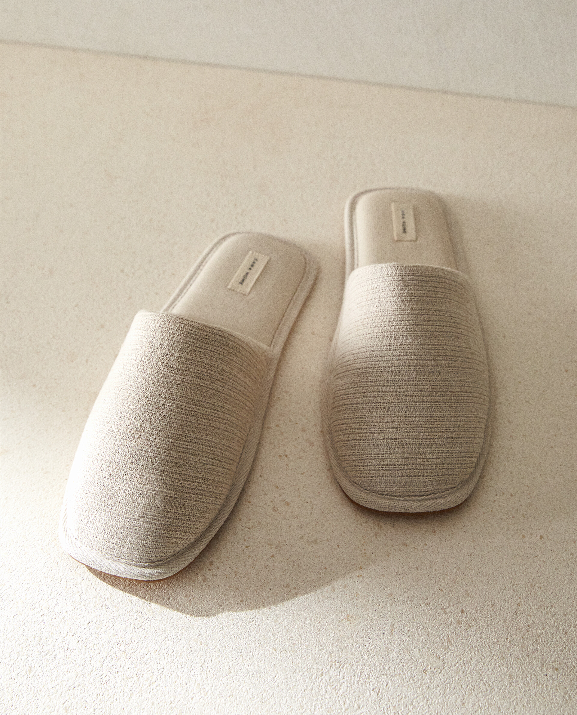 Slippers best sale zara home