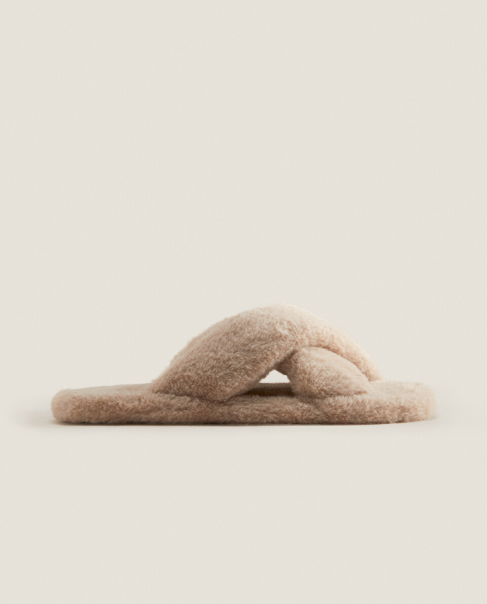 Zara home 2025 fluffy slippers