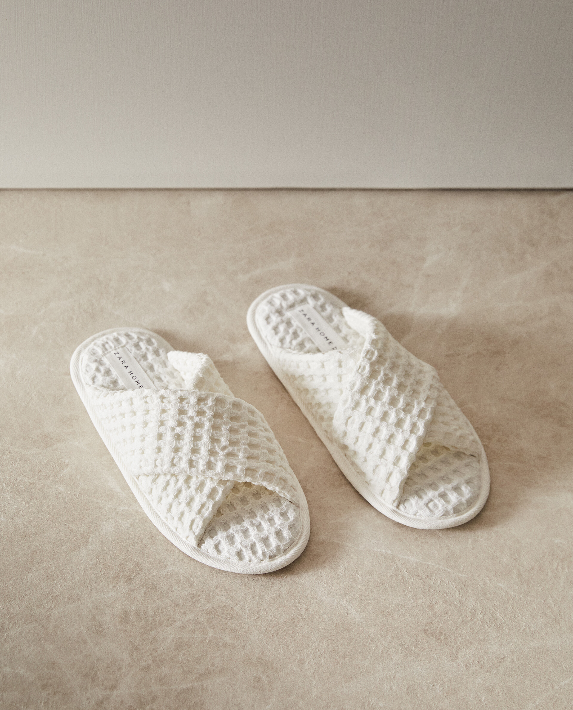 Slippers best sale zara home