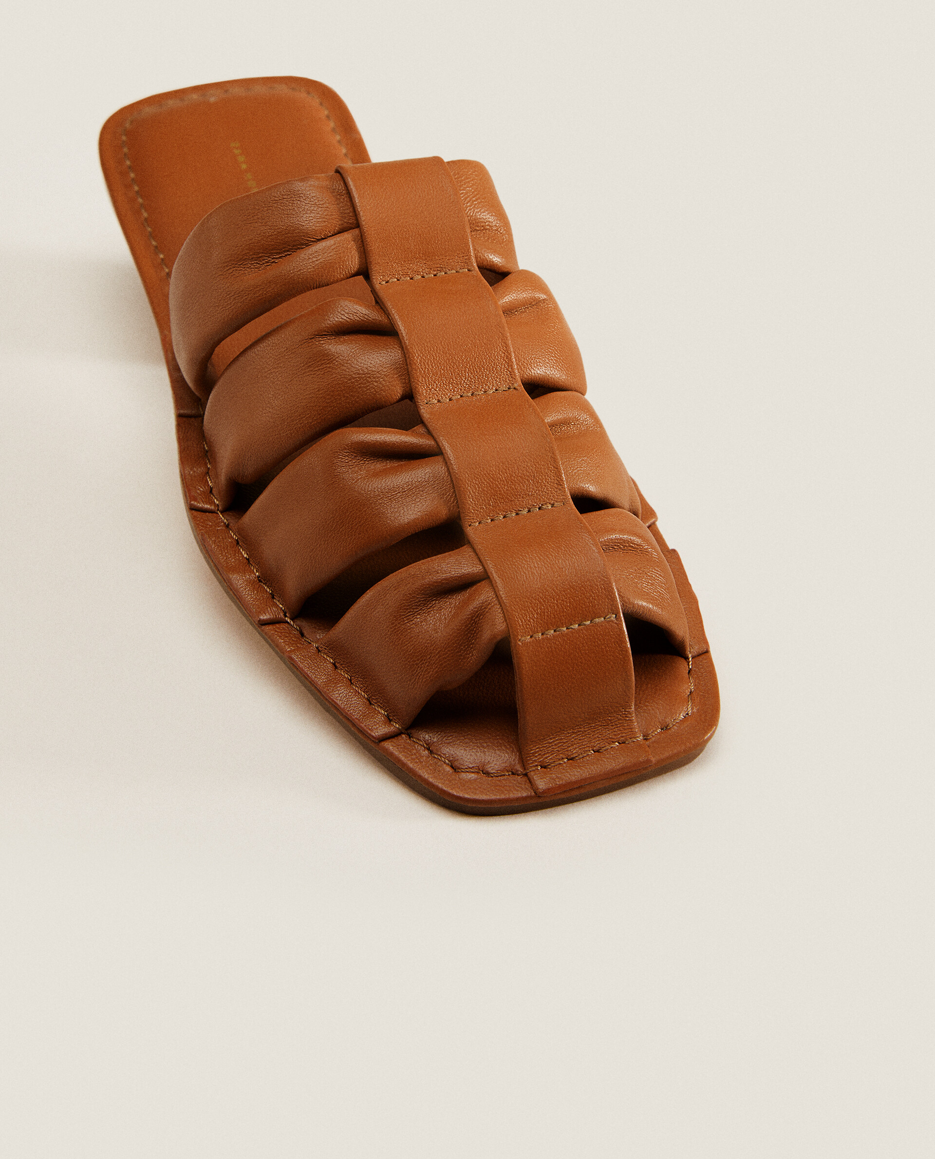 Cage sandals store