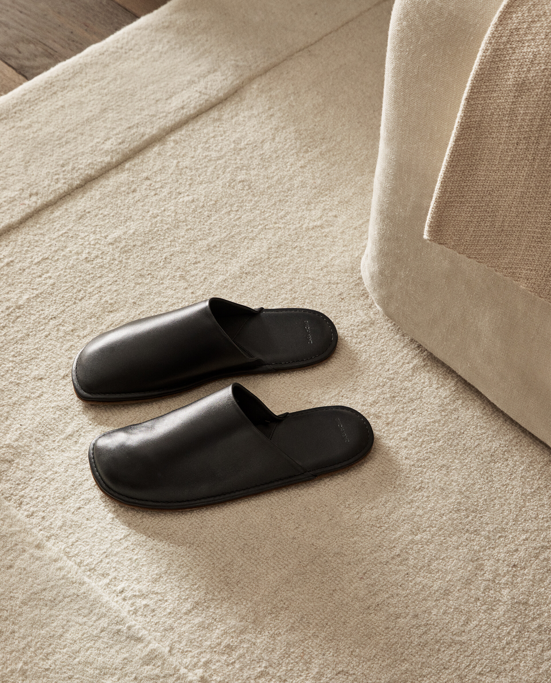 SOFT LEATHER MULE SLIPPERS Zara Home Armenia