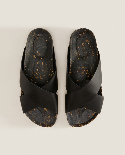 Leather crossover clearance sandals zara