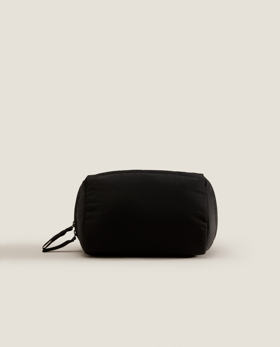 SMALL TECHNICAL FABRIC TOILETRY BAG Zara Home Spain