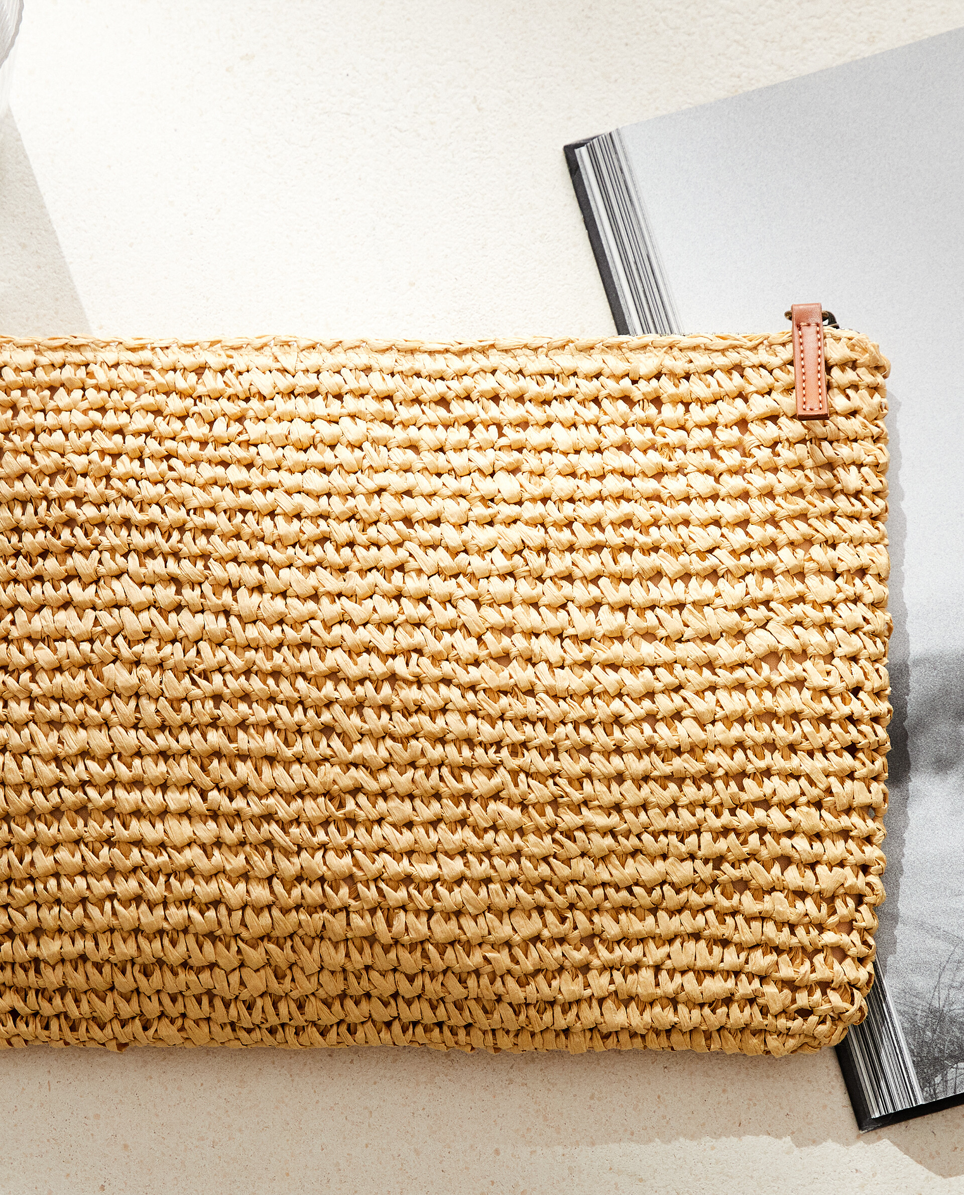 Clutches zara outlet