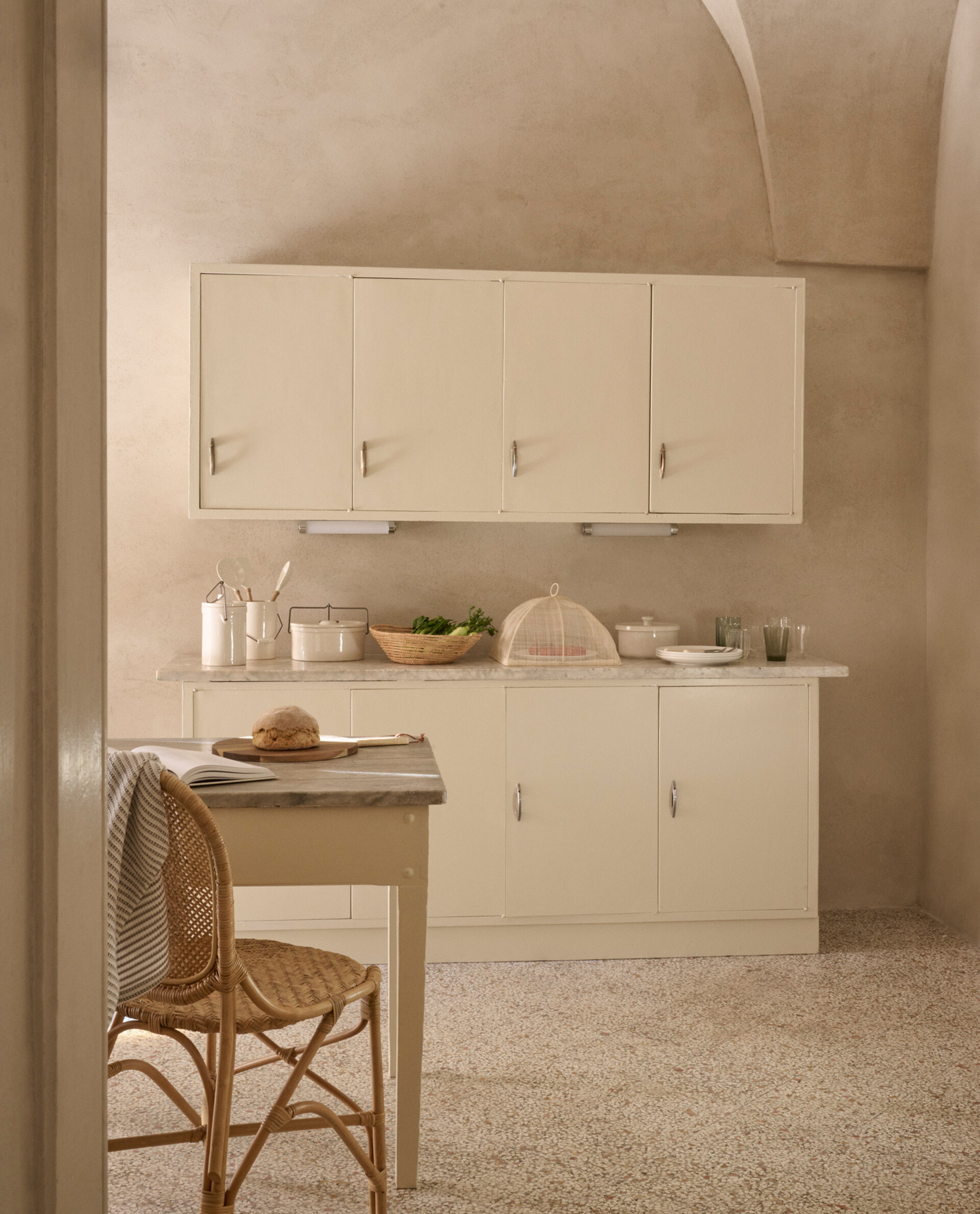 Perchero pared hotsell zara home
