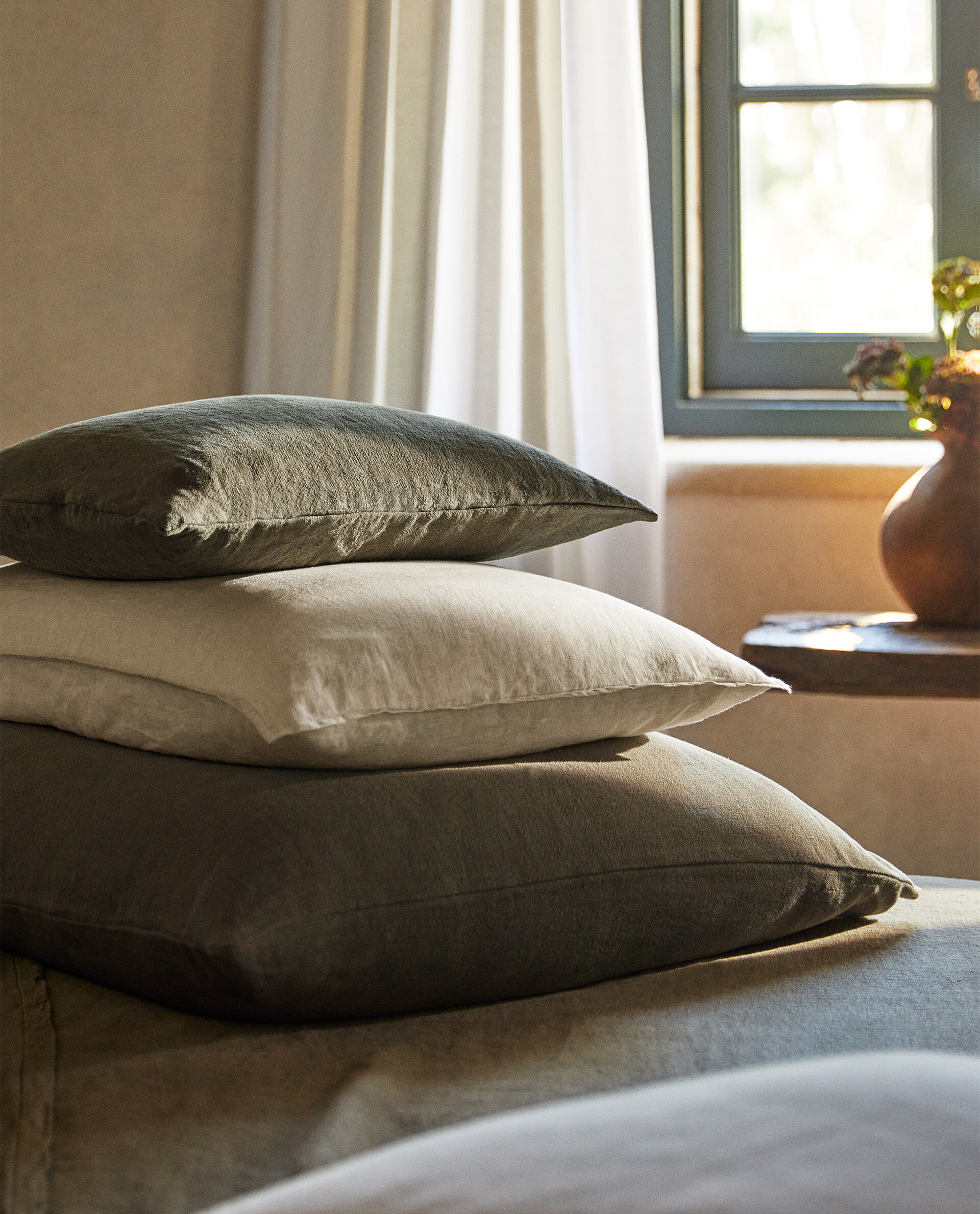 Decorative pillow covers canada online
