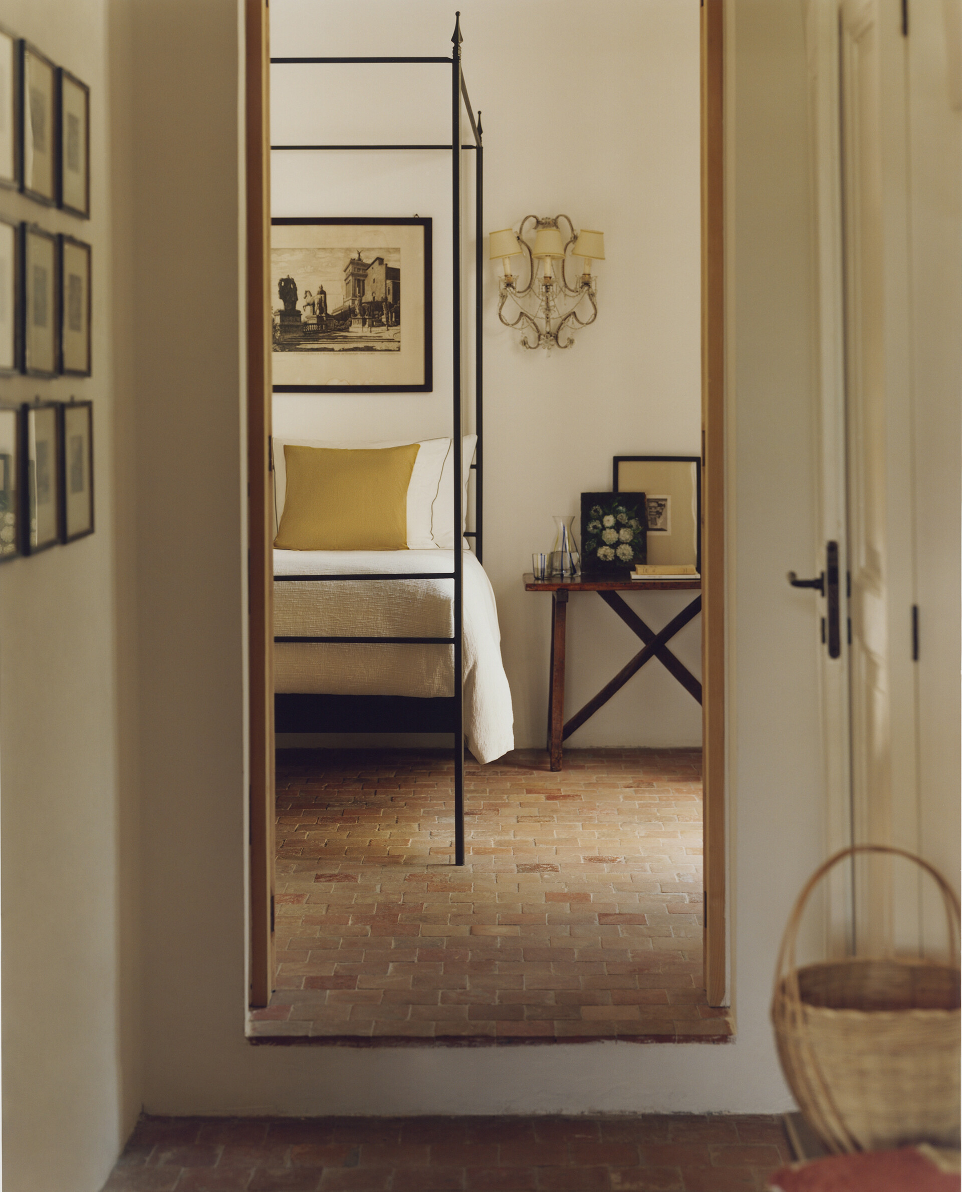 Percheros de new arrivals pared zara home