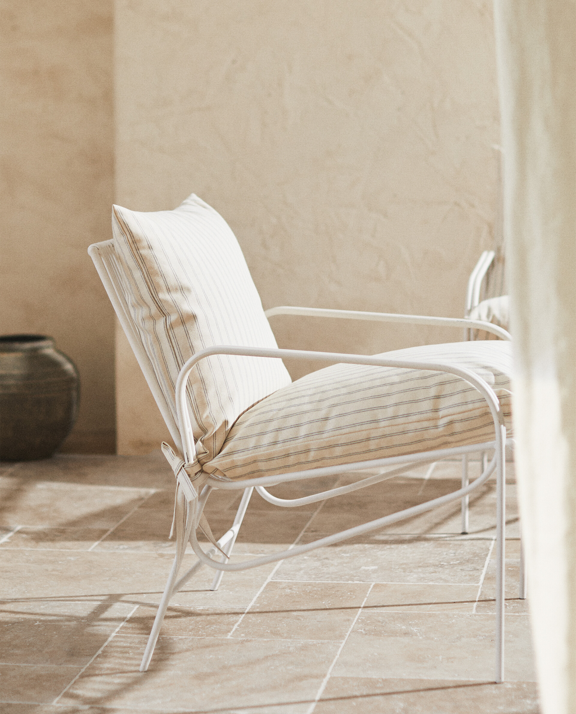 Metal new arrivals chair cushions