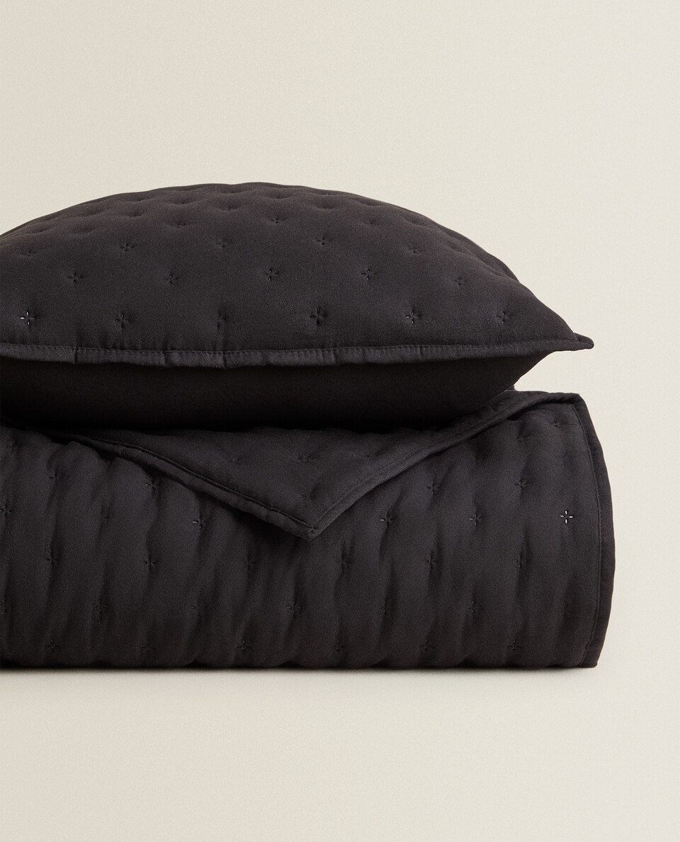 QUILTED QUILT WITH DOTS Zara Home United Kingdom