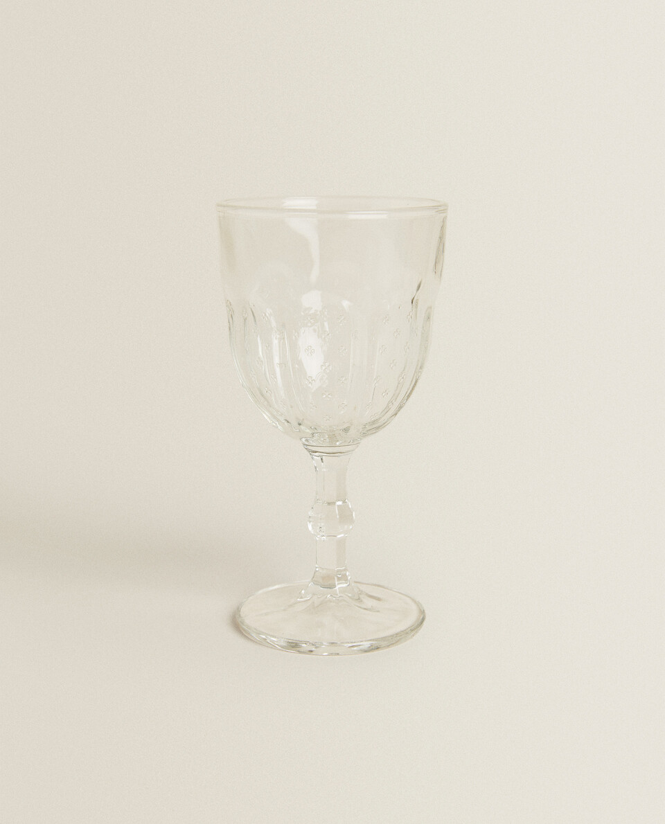 凸紋設計葡萄酒杯