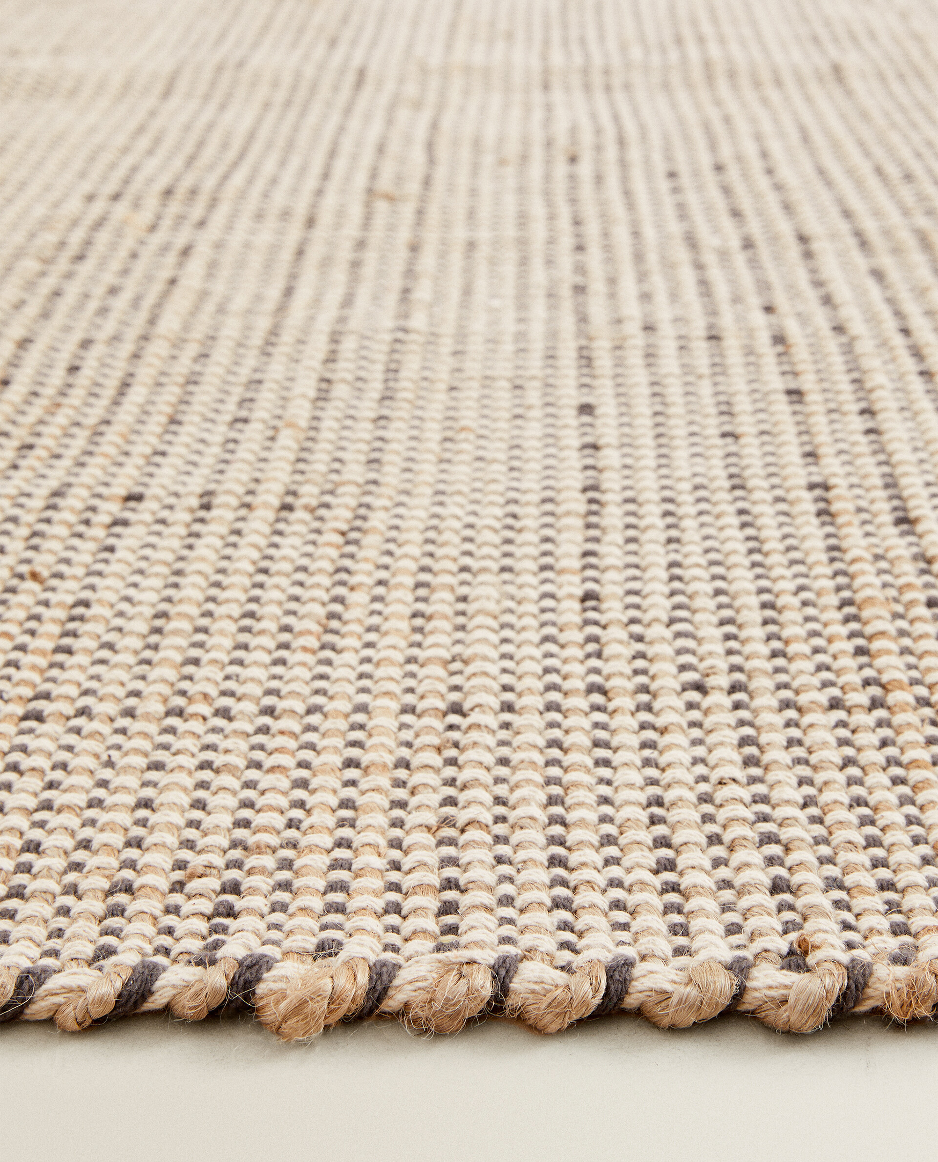 Isaac Beschädigung anders zara home teppich sale Raub Beeinflussen