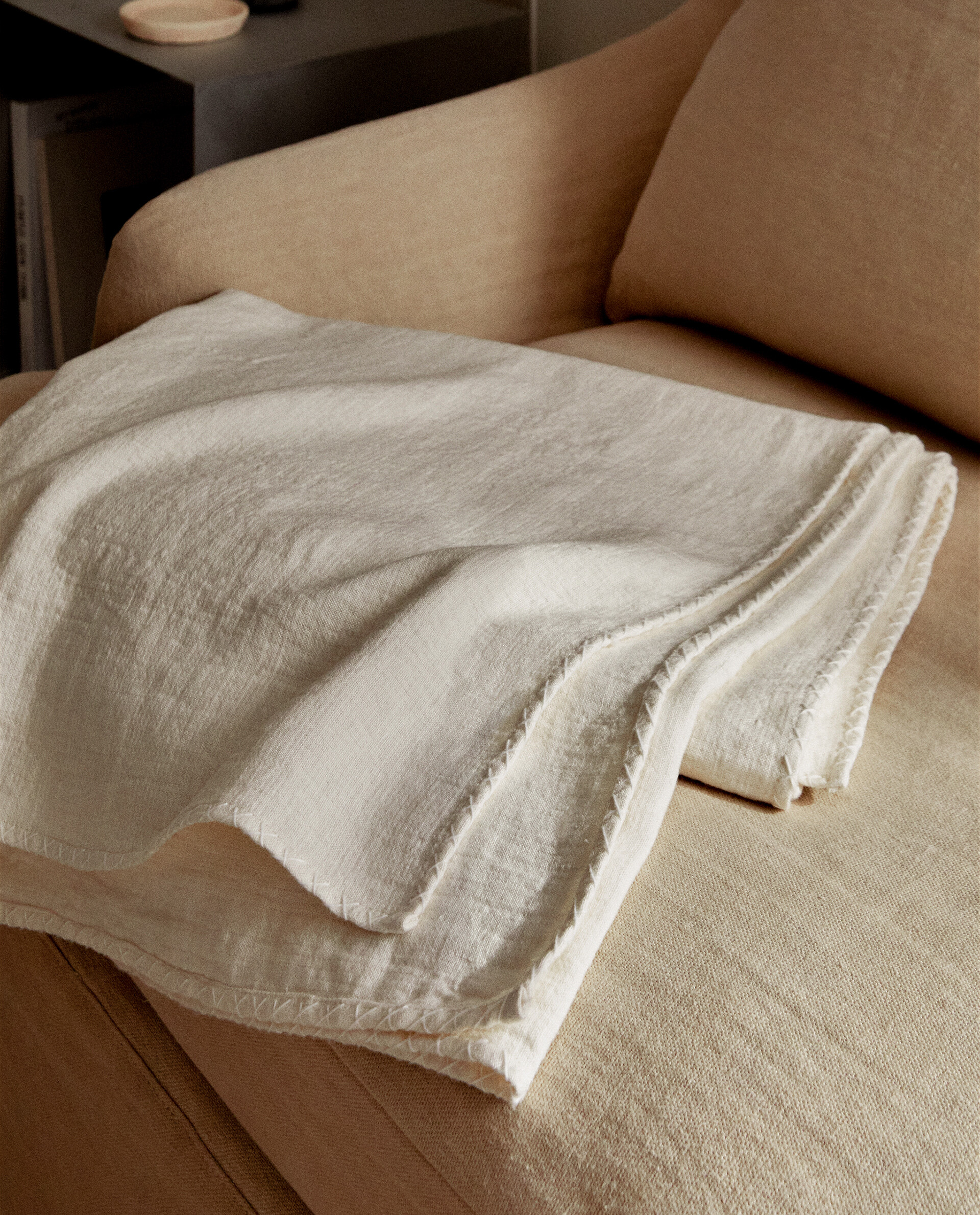 Linen throw deals