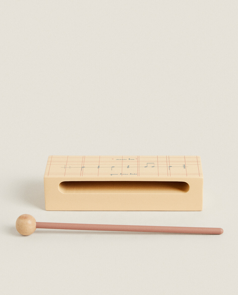 WOODEN MUSICAL TOY