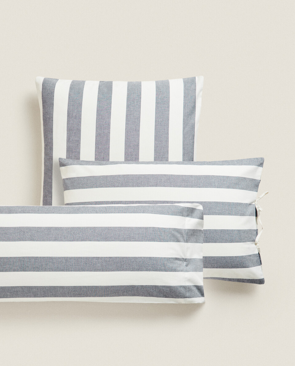 STRIPED PILLOWCASE
