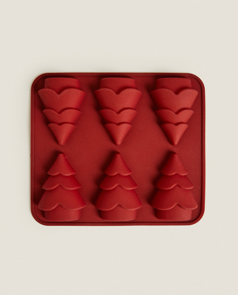 CHRISTMAS TREE SILICONE BAKING MOULD