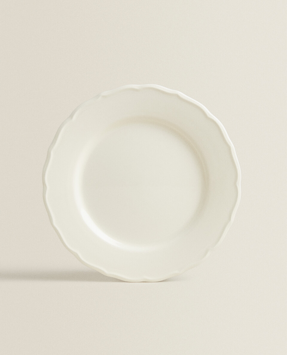 凸紋邊緣設計陶製淺盤