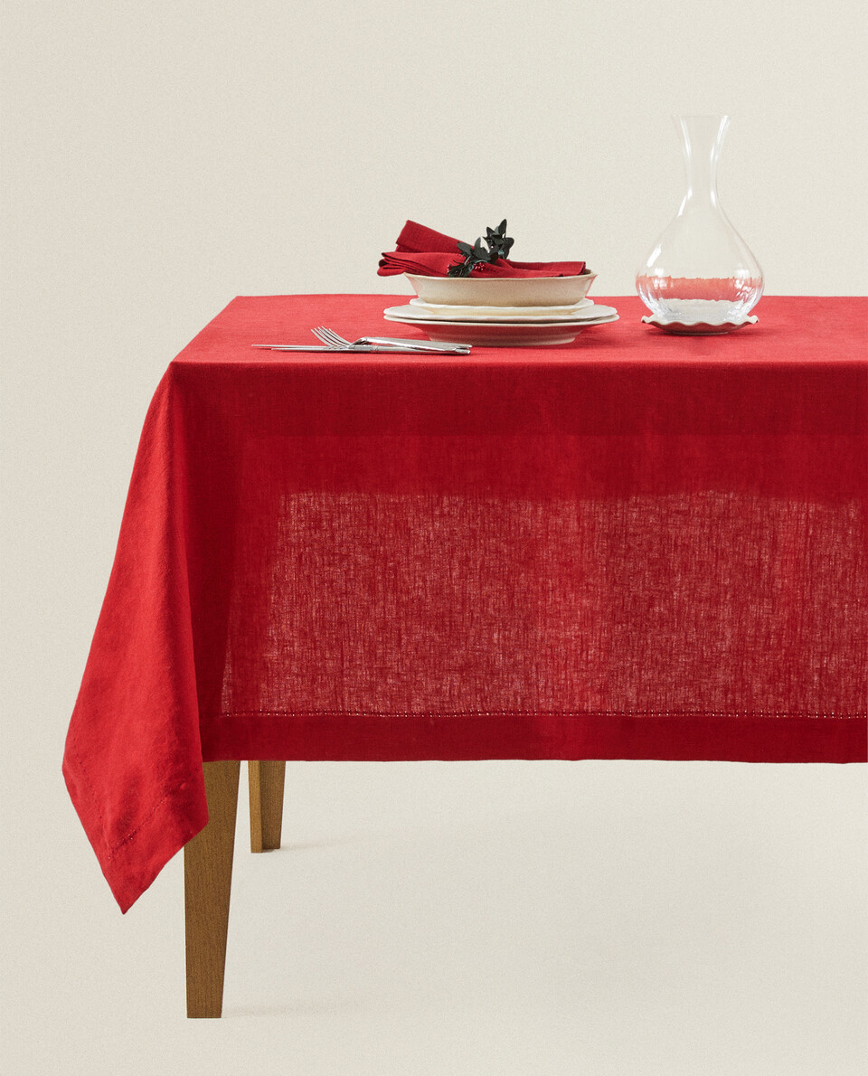 EMBROIDERED LINEN CHRISTMAS TABLECLOTH