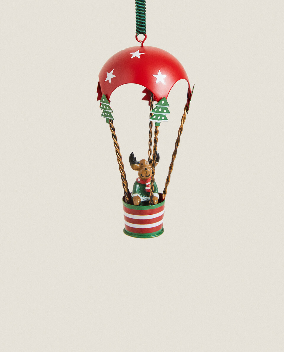 CHRISTMAS BALLOON DECORATION