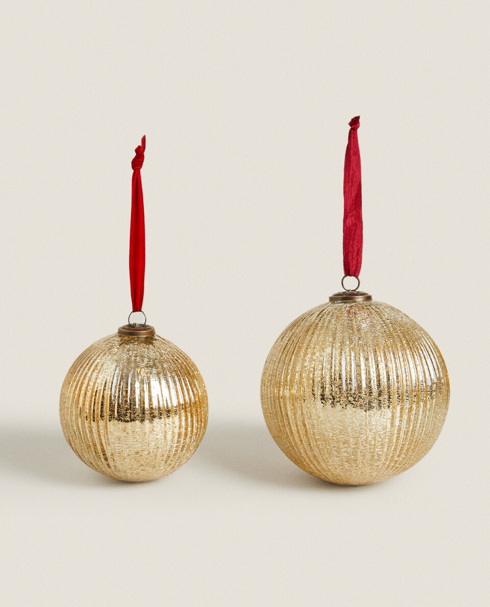 STRIPED CHRISTMAS BALL ORNAMENT WITH BOW