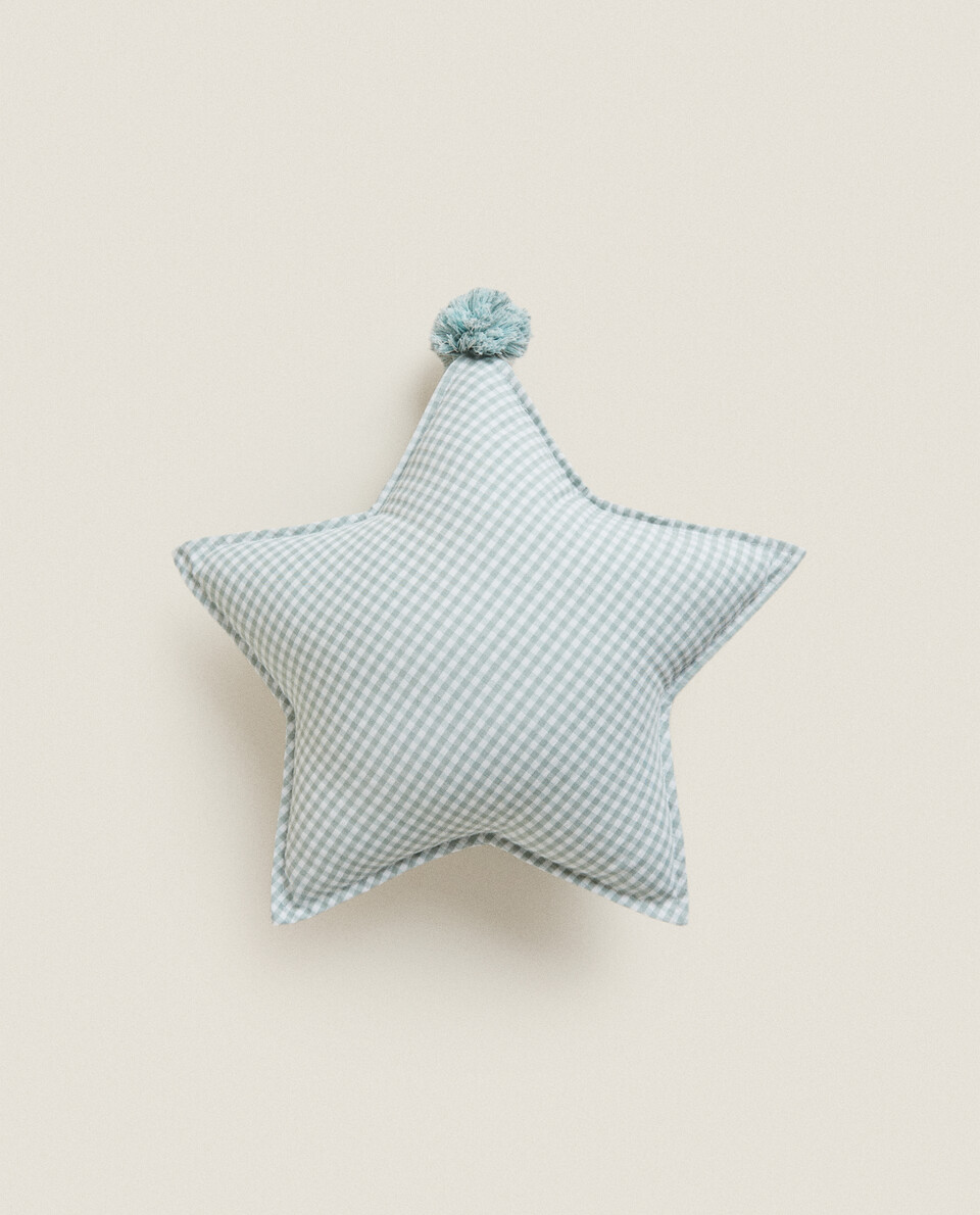 STAR-SHAPED CUSHION