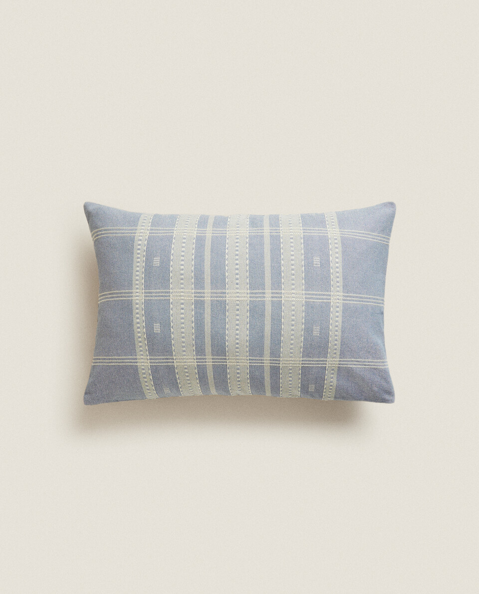 Zara home hotsell throw pillows