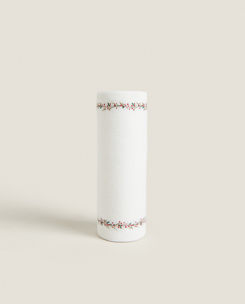 ROLL OF COTTON CHRISTMAS NAPKINS (PACK OF 20)