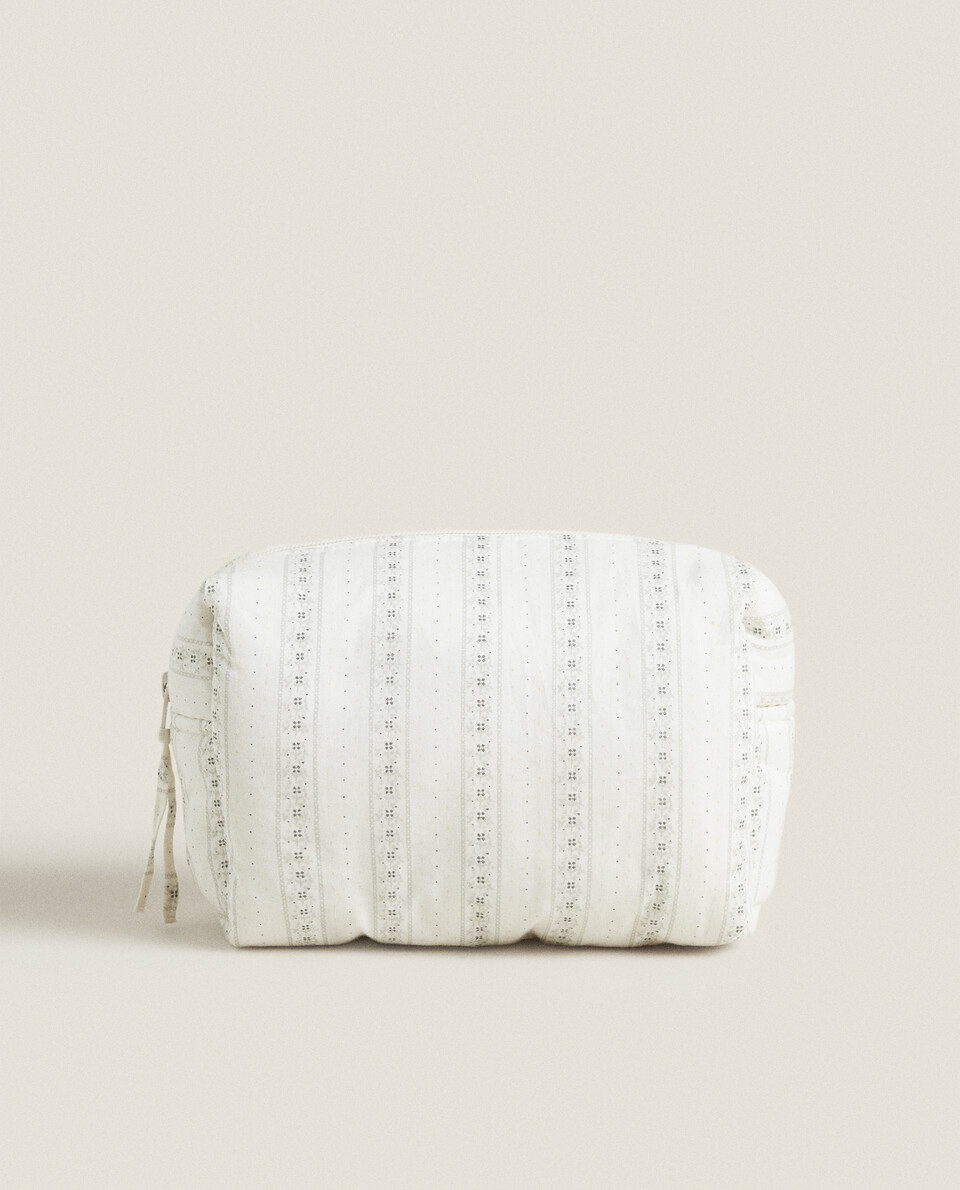 Zara on sale makeup bag