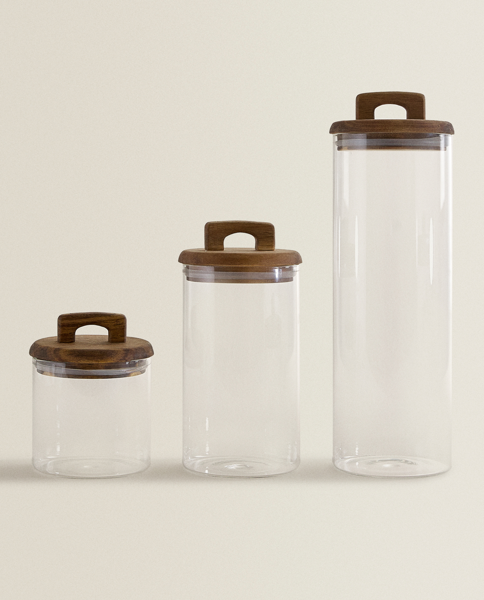 硼矽玻璃和木製儲物罐子