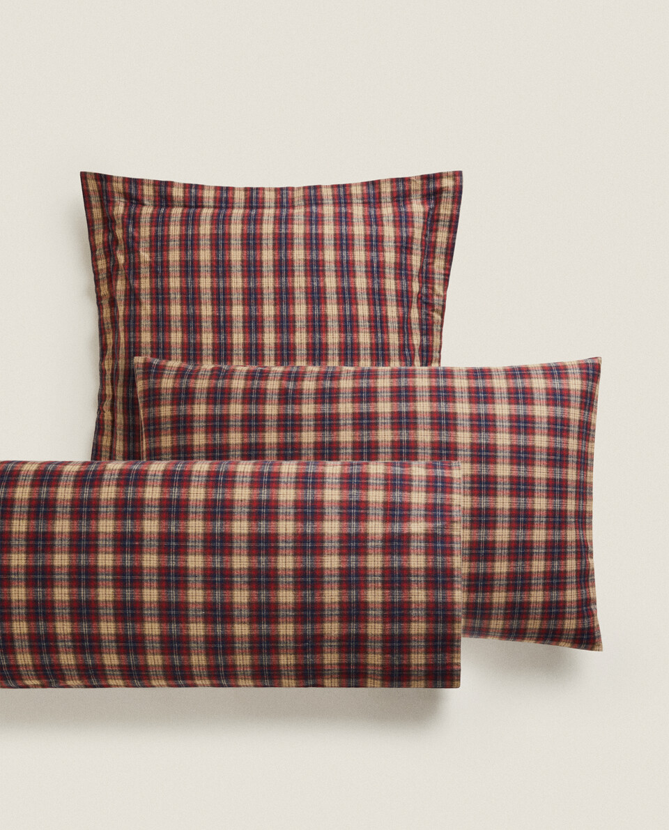FUNDA ALMOHADA FRANELA CUADROS NAVIDAD