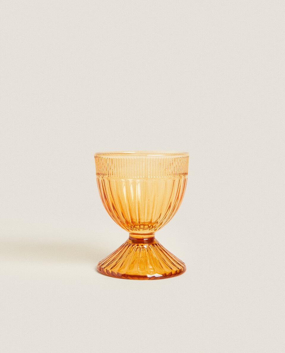 GLASS EGG CUP WITH RAISED DETAIL
