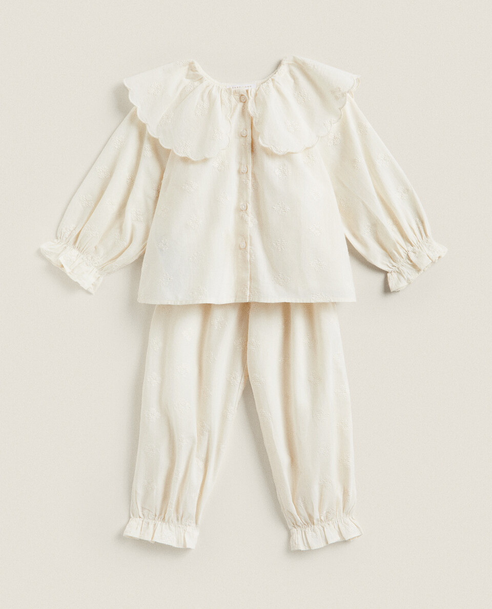 KID’S EMBROIDERED SET OF PYJAMAS WITH RUFFLES
