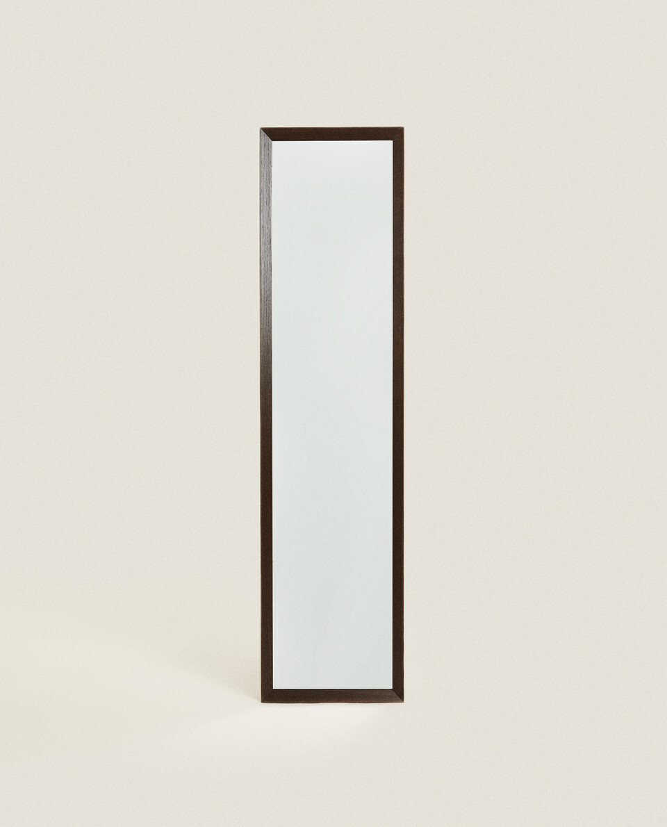VERTICAL MIRROR WITH BEVELLED FRAME