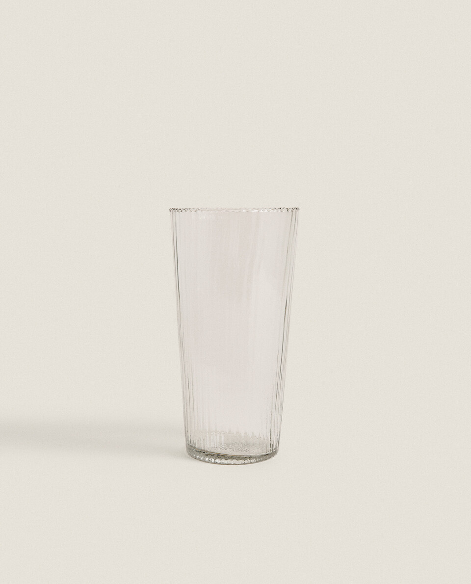 THICK GLASS VASE