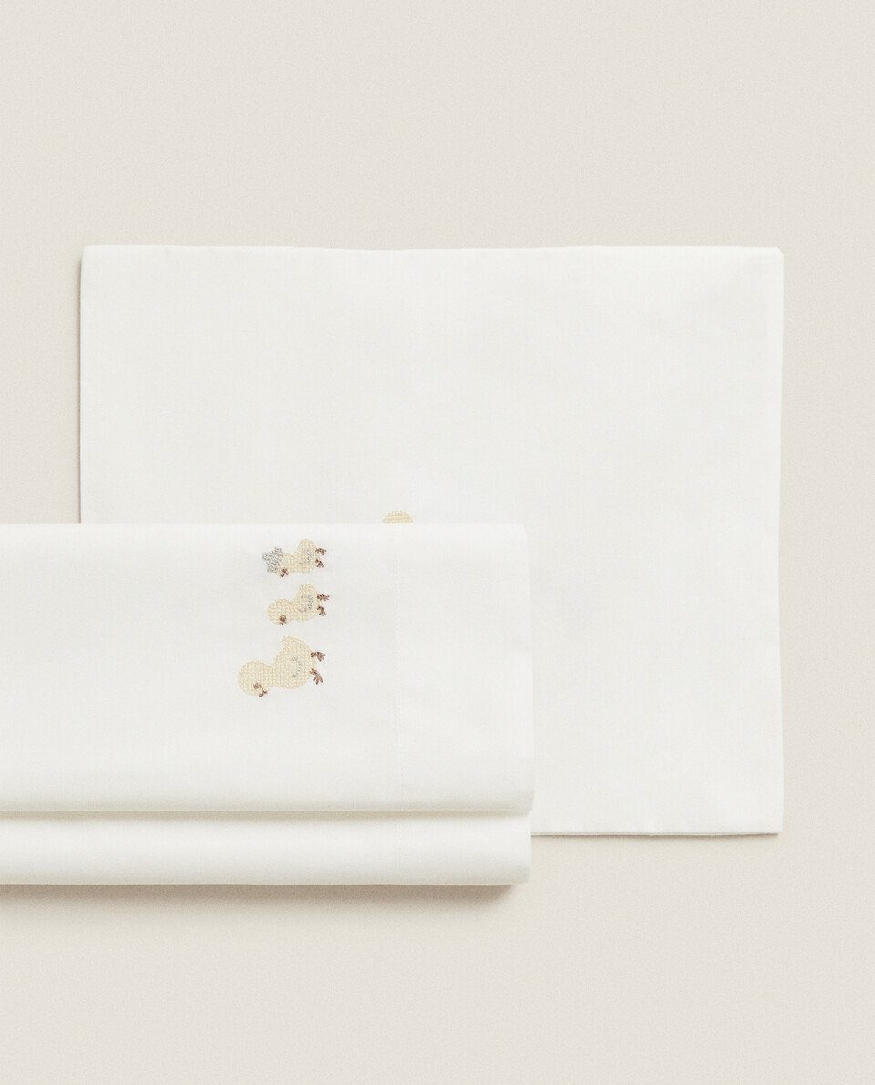 EMBROIDERED COTTON PILLOWCASE AND FLAT SHEET SET