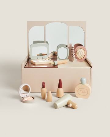 El set de maquillaje de Zara Home personalizado y otros kits de brochas  ideales