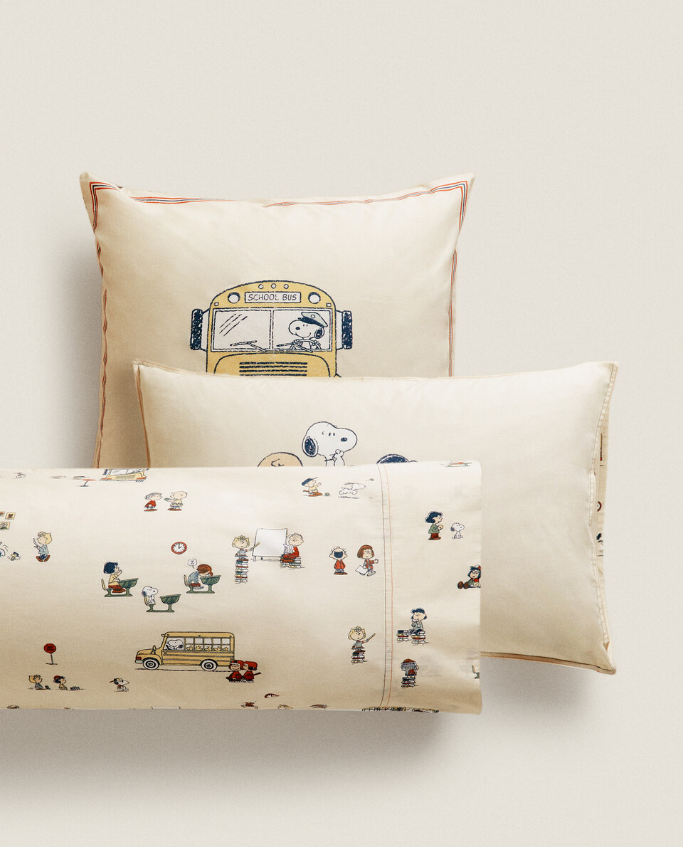 Peanuts pillowcase clearance