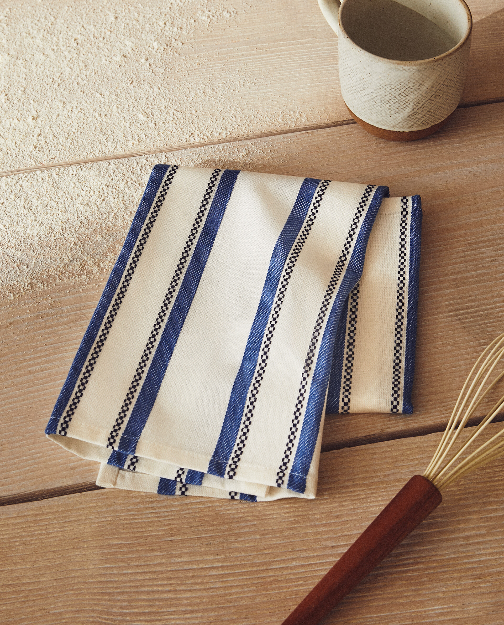 STRIPED KITCHEN TOWELS (PACK OF 2)  Zara Home United States of America