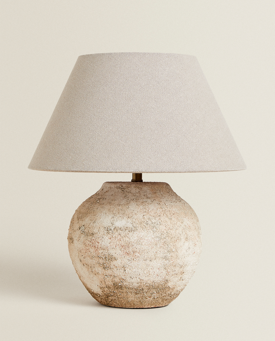LAMP WITH AGED CERAMIC BASE