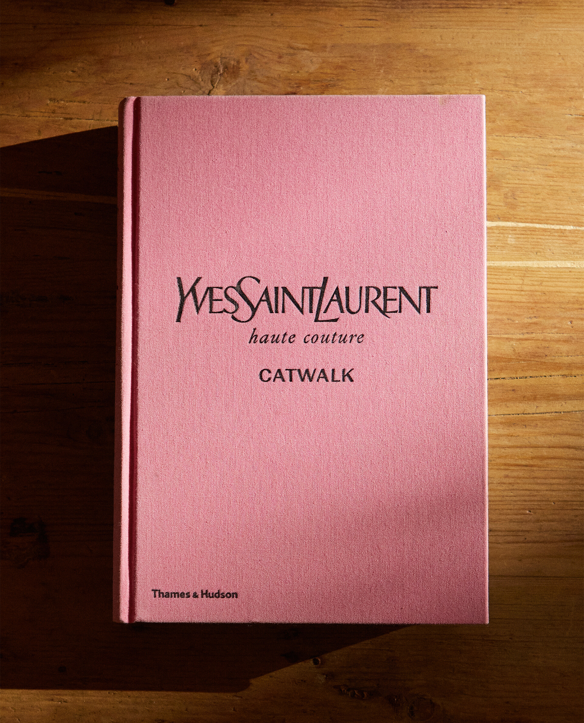Zarahome YVES SAINT LAURENT CATWALK BOOK